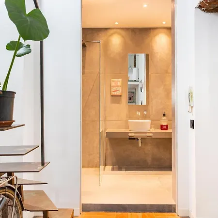 Loft Design Center, Shopping Area, Ac, Wifi, Subway M1 And M2, Airport Connected Apartment *
